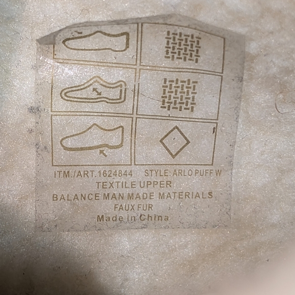 Hurley Arlo Puff Off-White Cream Quilted Slip-On Slides Shoes Women's Size 6 - Picture 9 of 12